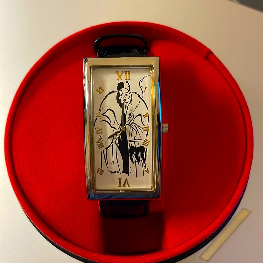 COLLECTORS TIMEX WATCH from the 1996 movie 101 Dalmatians.